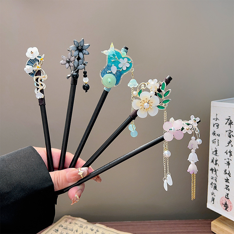 Classic Tassel Hair Stick Blac - Event Suppliers ulasan dan harga